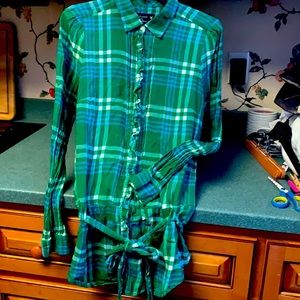 American Eagle 🦅 button down plaid tunic